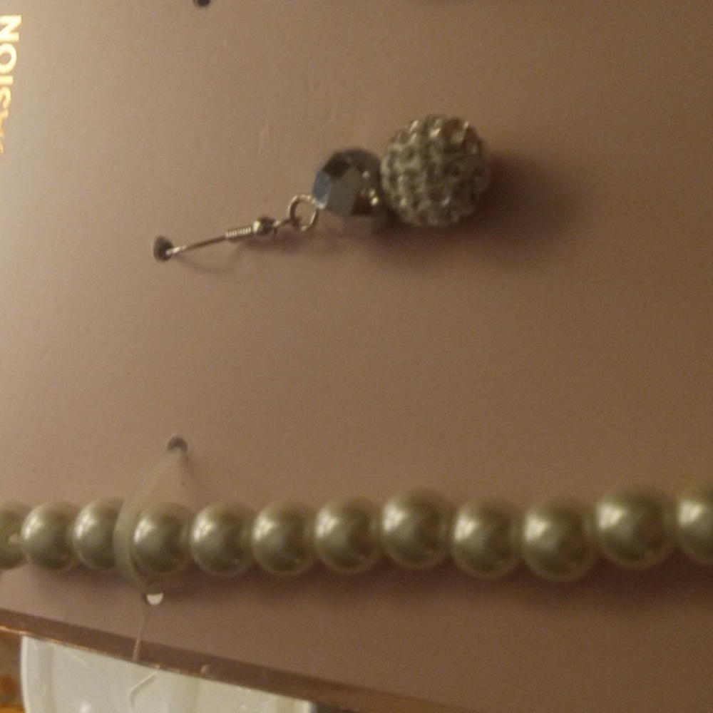 Jewelry Set - Picture 4 of 7